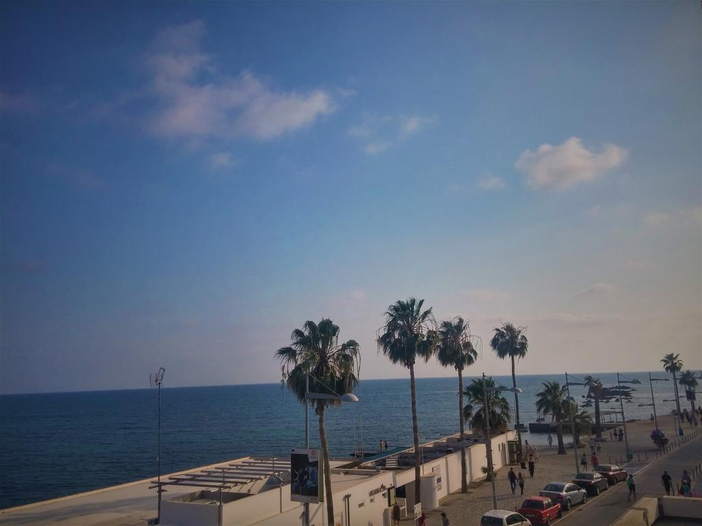 777 Beach Guesthouse Paphos Exterior foto